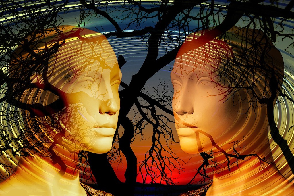 Essential Steps In Maintaining & Moisturizing Locs & Protective Styles